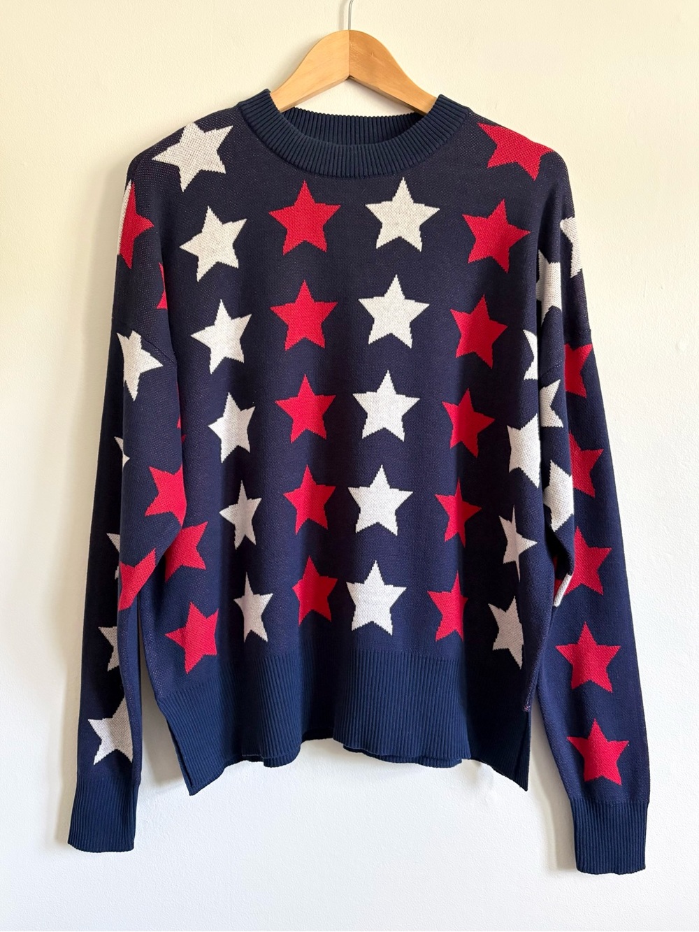 Beach Riot Callie Knit Sweater in Americana Stars NEW - Picture 2 of 6